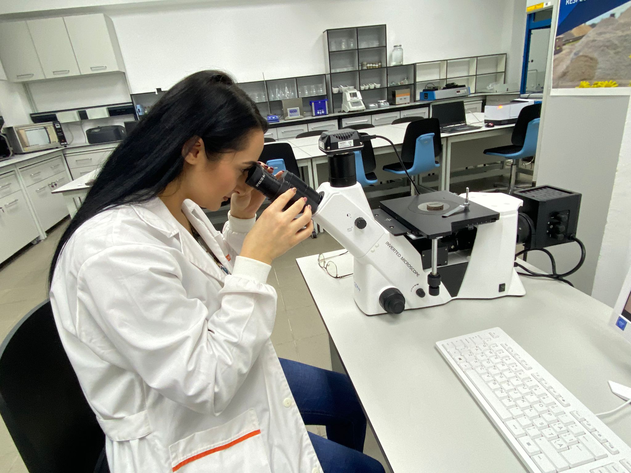 ff943b54 f655 4d59 a0ef 82884b67e712